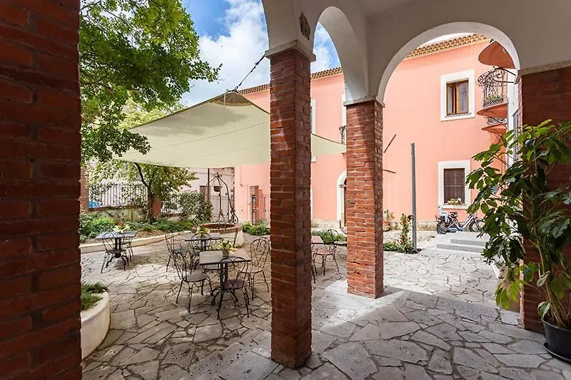 库列里 Borgo Prima Luce酒店 0*,
